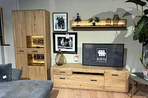 Massivholzwand Manchester in Eiche Bianco