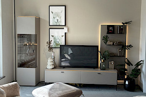 Wohnwand Miami Basalt mit schöner LED-Beleuchtung